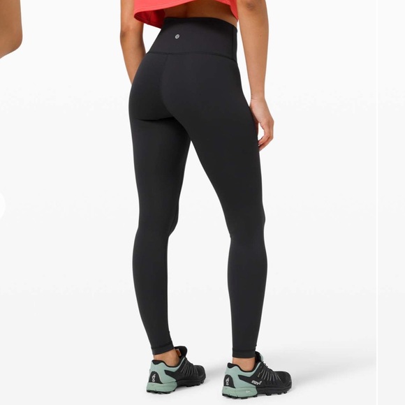 lululemon athletica Pants - Lululemon Wunder Train High-Rise Tight 28"
Black size 8 Leggings